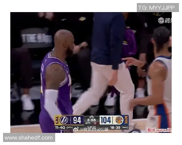 尼克斯与湖人精彩对决全场录像回放及精彩瞬间分析 尼克斯与湖人精彩对决全场录像回放及精彩瞬间分析